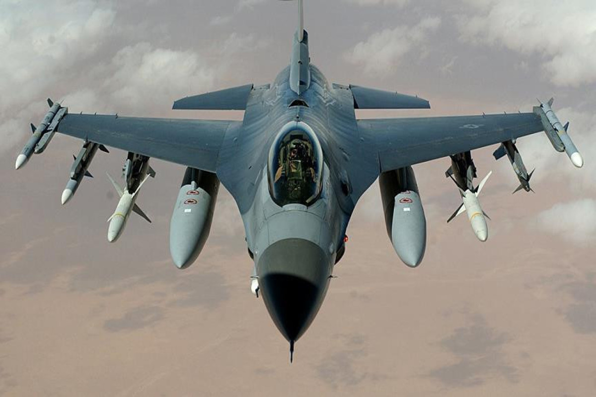 Danimarka və Niderland ukraynalı pilotlara F-16 qırıcılarından istifadə etməyi öyrədəcək