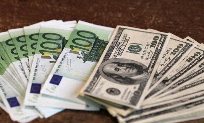 Avro ucuzlaşdı, dollar bahalaşdı...