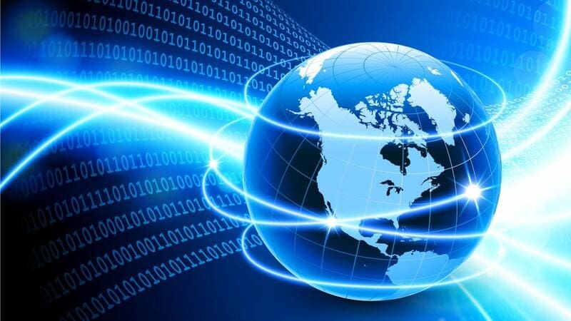 Özü olmasa da, pulu var: Azərbaycanda bahalı internet