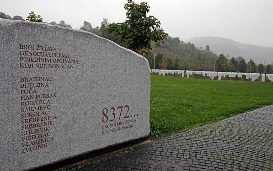 11 iyul “Srebrenitsa Soyqırımını Anma Günü” elan edildi