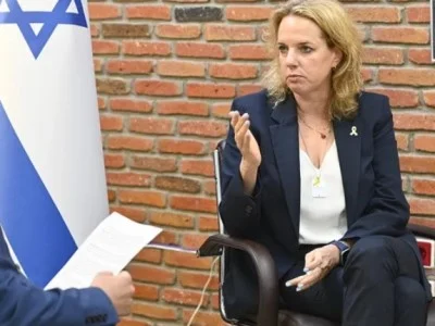Səfir: “Onları Rəisinin dəfnində görmək sürpriz oldu”