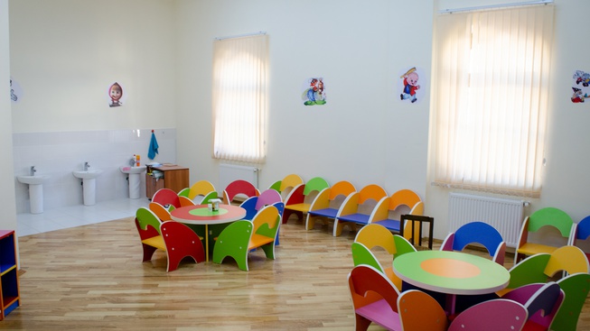 Uşaq bağçasında 105 min manatlıq yeyinti