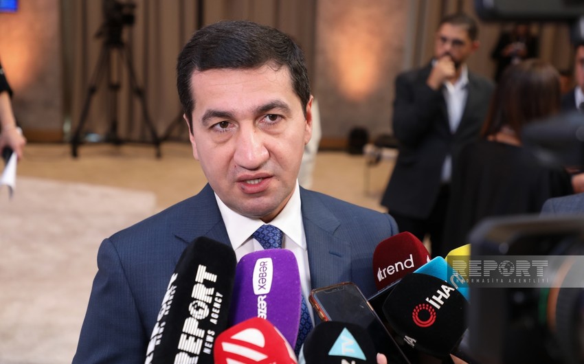 Hikmət Hacıyev: "Bakı İrəvana təklif edir ki..."