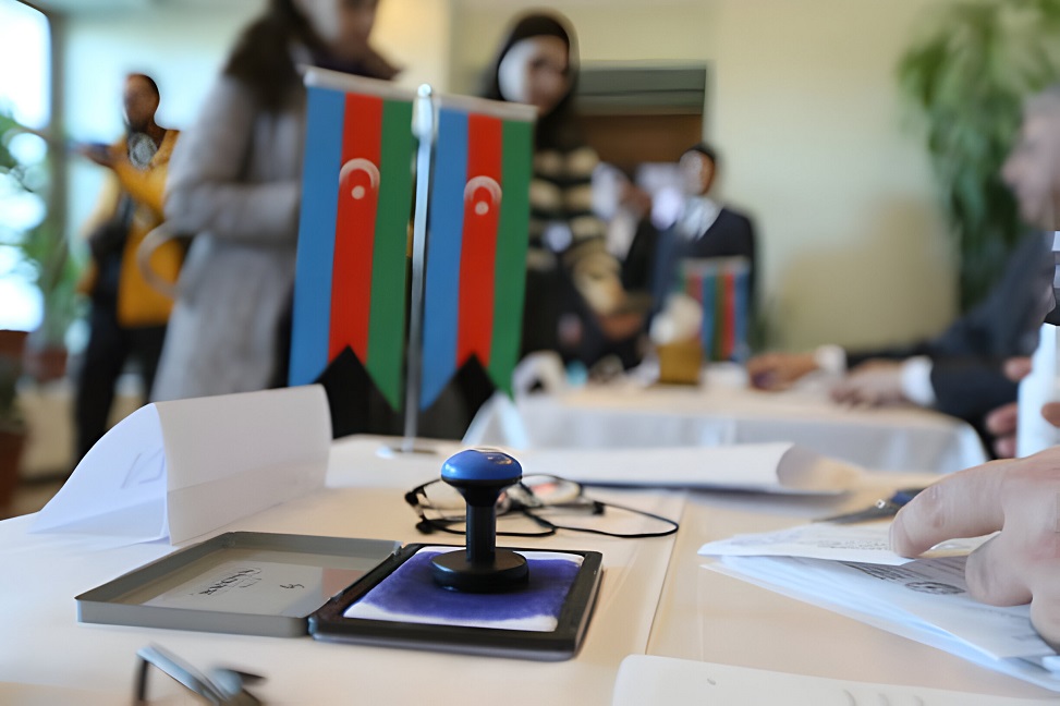 Deputatlığa namizəd olmaq istəyənlərin sayı 1000-i keçib