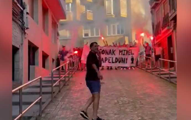 İspaniyanı çempion etmişdi: Belə qarşılandı - VİDEO