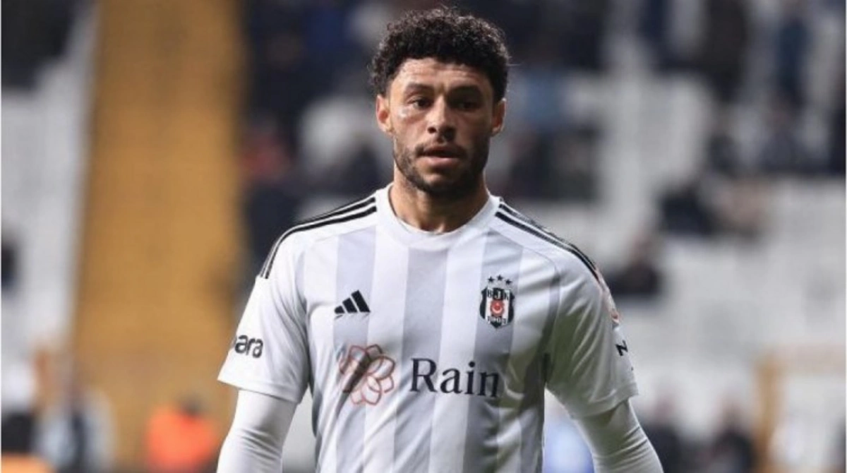 Aleks Oksleyd-Çemberleyn "Beşiktaş"dan ayrılır