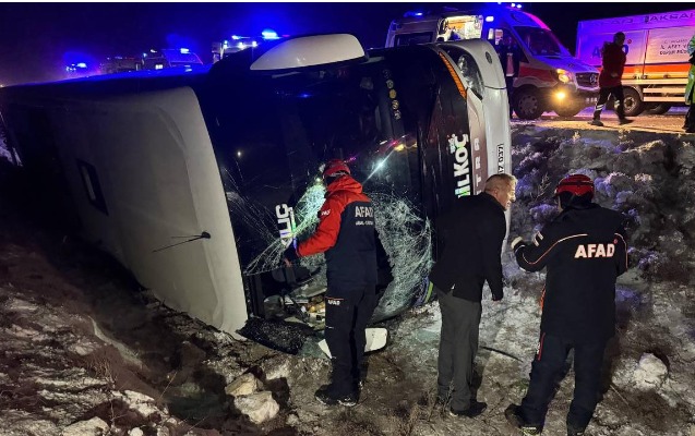 Türkiyədə sərnişin avtobusu aşdı: 20 yaralı