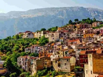 Bu şəxslərə ev təmiri üçün 100 min veriləcək