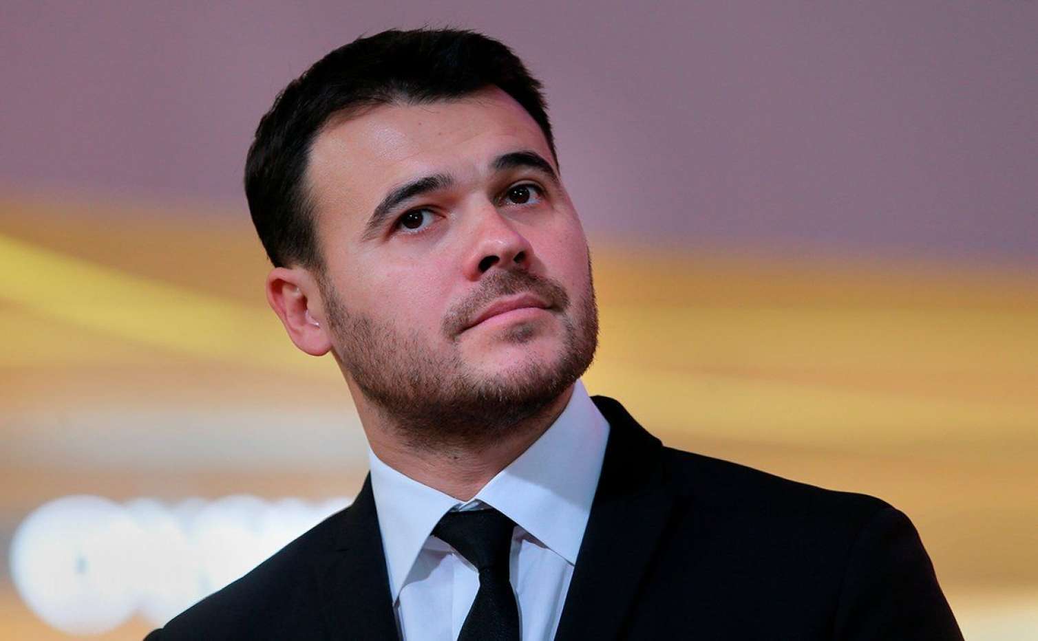 Emin Rusiyadakı konsertini ləğv etdi
