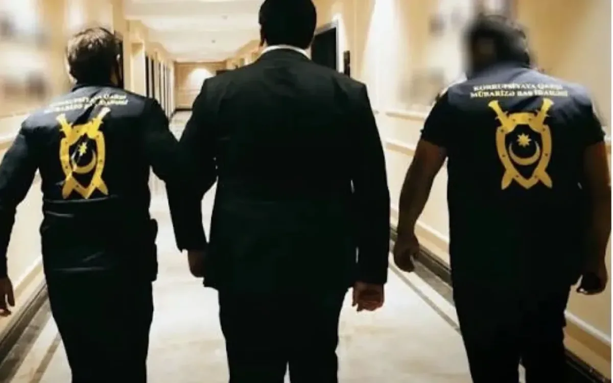 Məhkəmə Baş Gömrük İdarəsinin rəis müavini haqqında həbs qərarı verdi