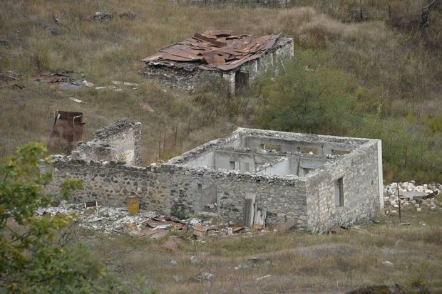 Kəlbəcər rayonunun Almalıq kəndi - FOTO