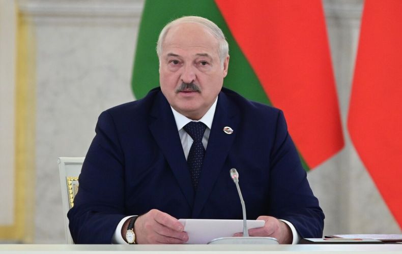 Lukaşenko: "Biz İrəvanla Bakının gələcəyini düşünməliyik "