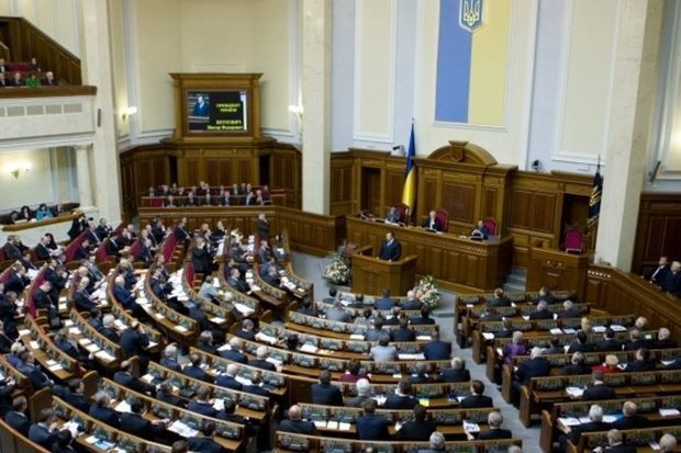 Ukraynada prezident seçkilərilə bağlı parlamentin qərarı açıqlandı