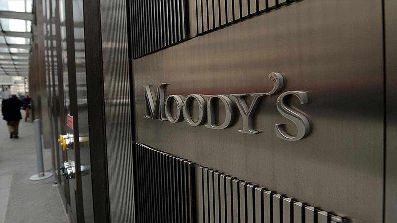 Moody's İsrailin kredit reytinqini aşağı salıb
