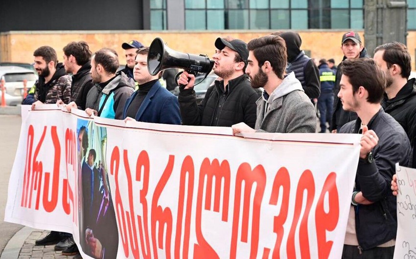Gürcü tələbələr yeni Baş nazirin təyinatına qarşı çıxıblar