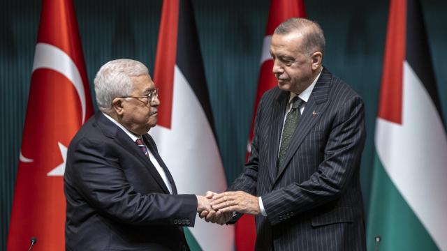Ərdoğan Mahmud Abbasla danışıqlar apardı