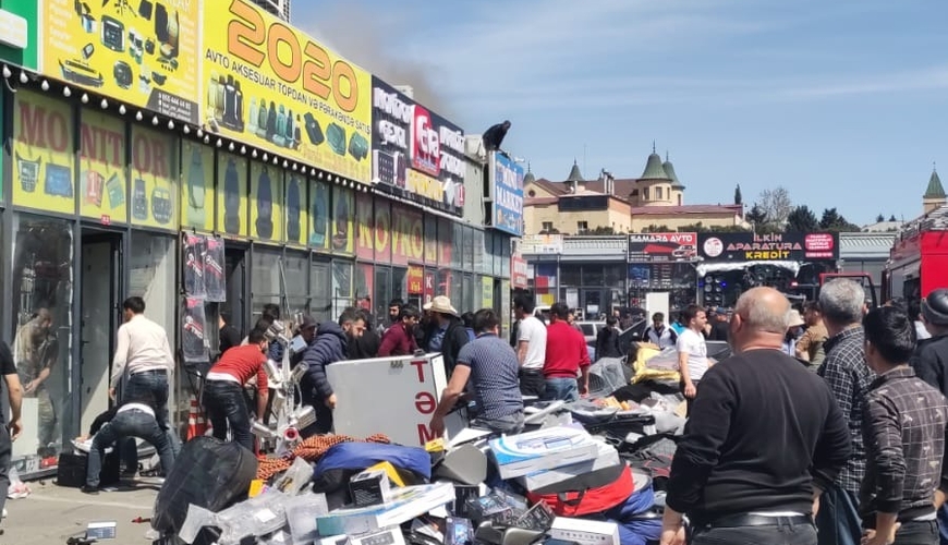 "Maşın bazarı"ndakı yanğın söndürülüb - VİDEO + YENİLƏNİB