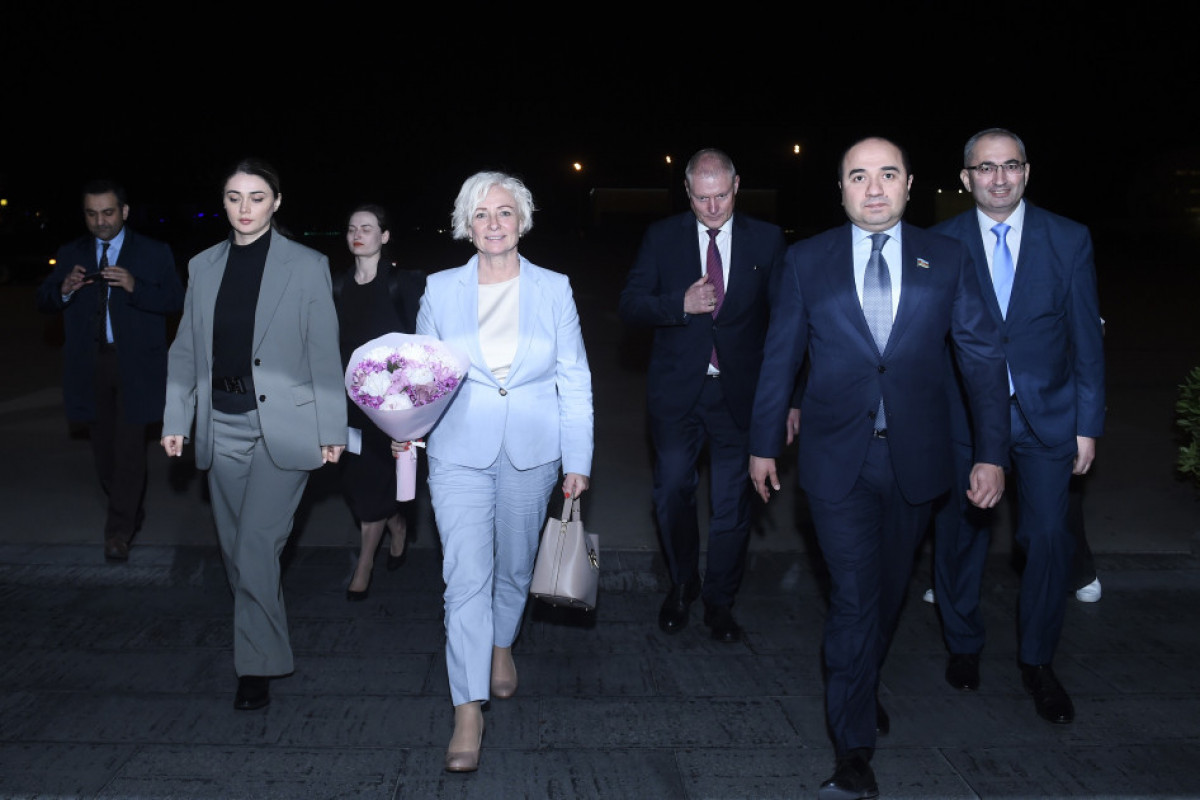 Latviya parlamentinin sədri Azərbaycana gəldi - FOTO