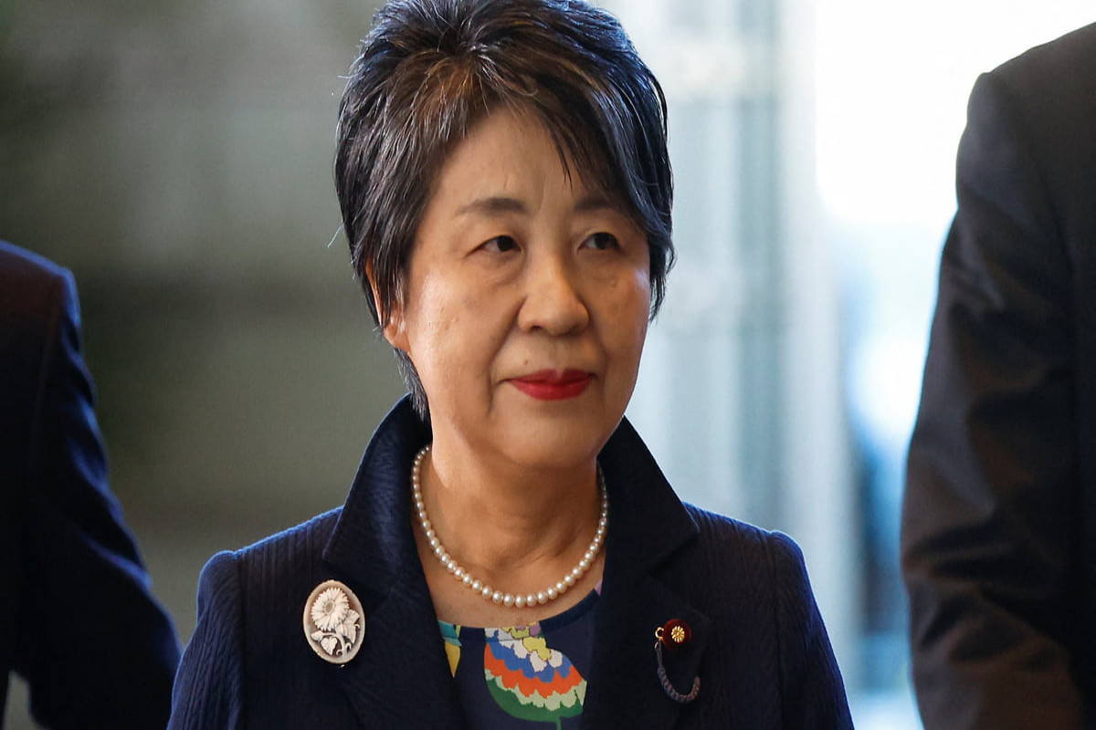 Yoko Kamikava qadınların cəmiyyətdəki rolu ilə bağlı açıqlamalarından geri çəkilib