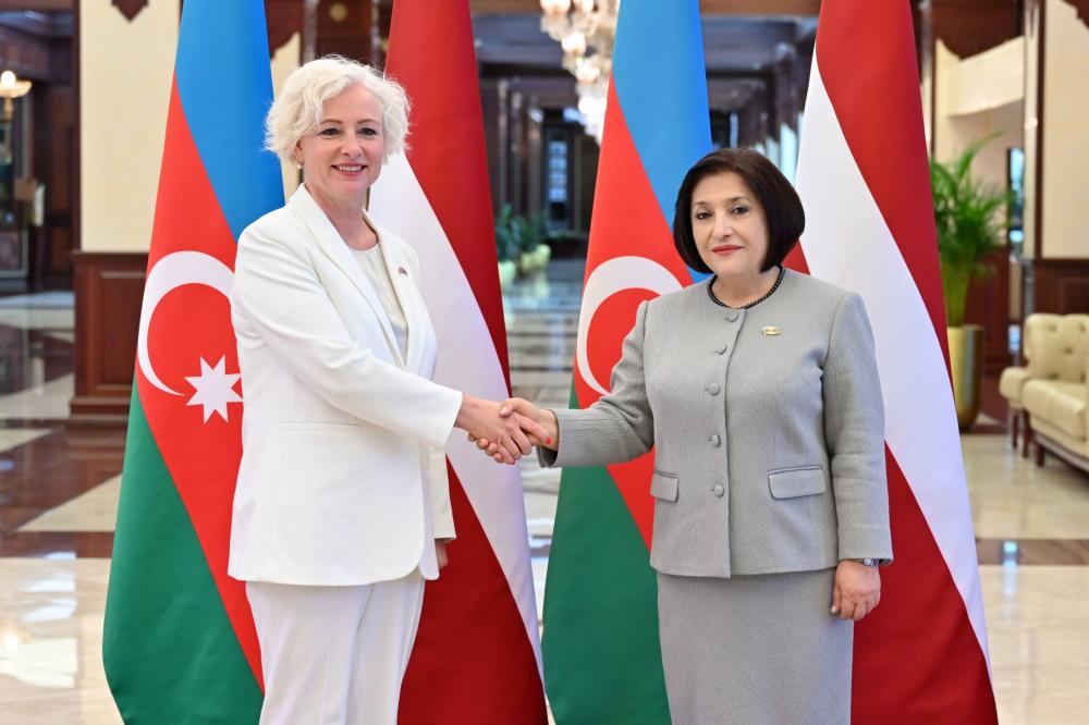 Sahibə Qafarova latviyalı həmkarı ilə görüşdü