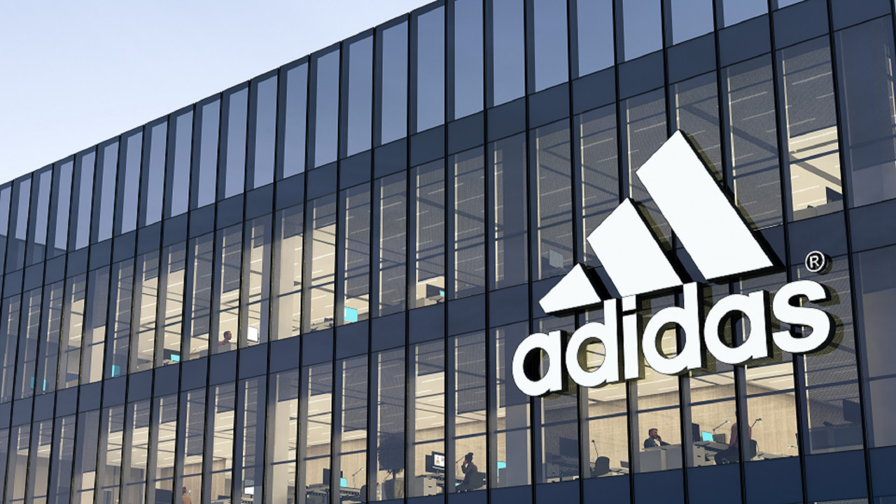 "Adidas"ın milyonluq rüşvət qalmaqalı