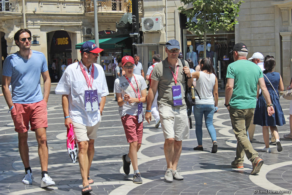 Azərbaycana gələn turistlərin sayında artım var