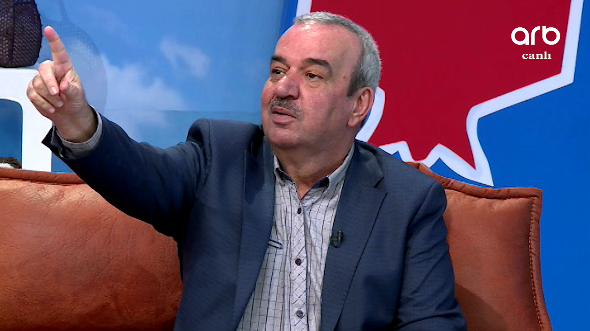 Meyxanaçı: “Qızım Amerikada evləndi, toyda iştirak edə bilmədik”