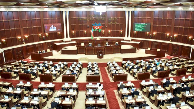 Parlamentin buraxılmasına dair müraciət Milli Məclisdə