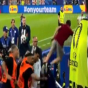 Azarkeş Ronaldonun üstünə tullandı - VİDEO