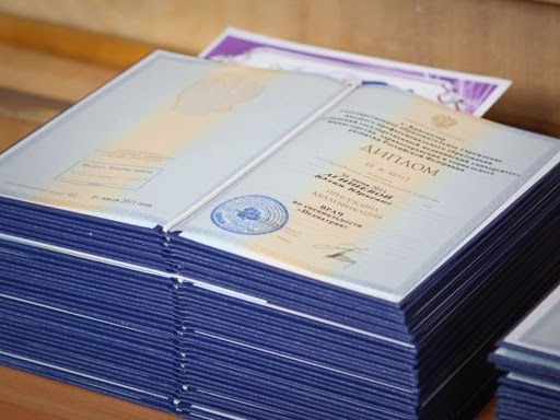 Rusiyada saxta diplom ticarəti çiçəklənib