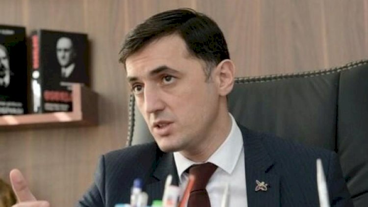 Tural Abbaslı, xanımı və qayınatası namizəd oldu