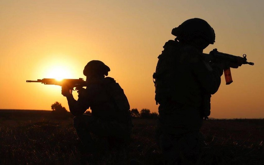 PKK-nın 3 terrorçusu Türkiyə hərbçilərinə təslim olub
