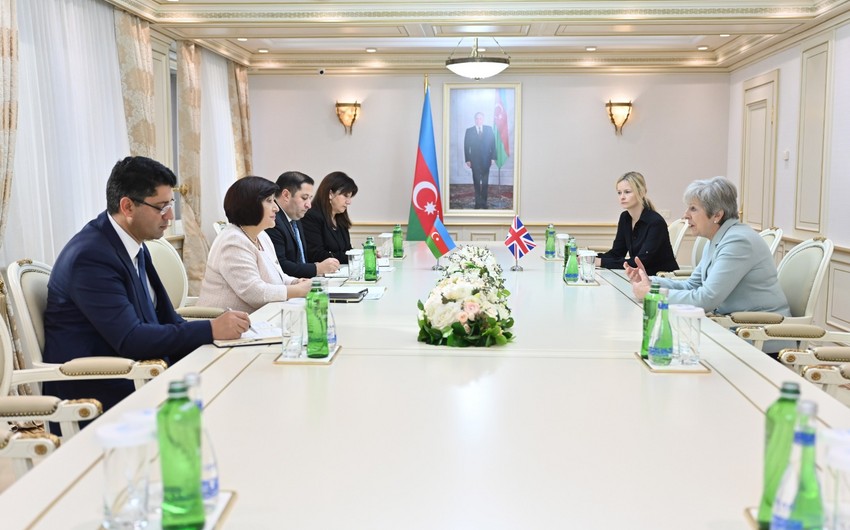 Milli Məclisin sədri Tereza Mey ilə görüşüb - FOTOLAR