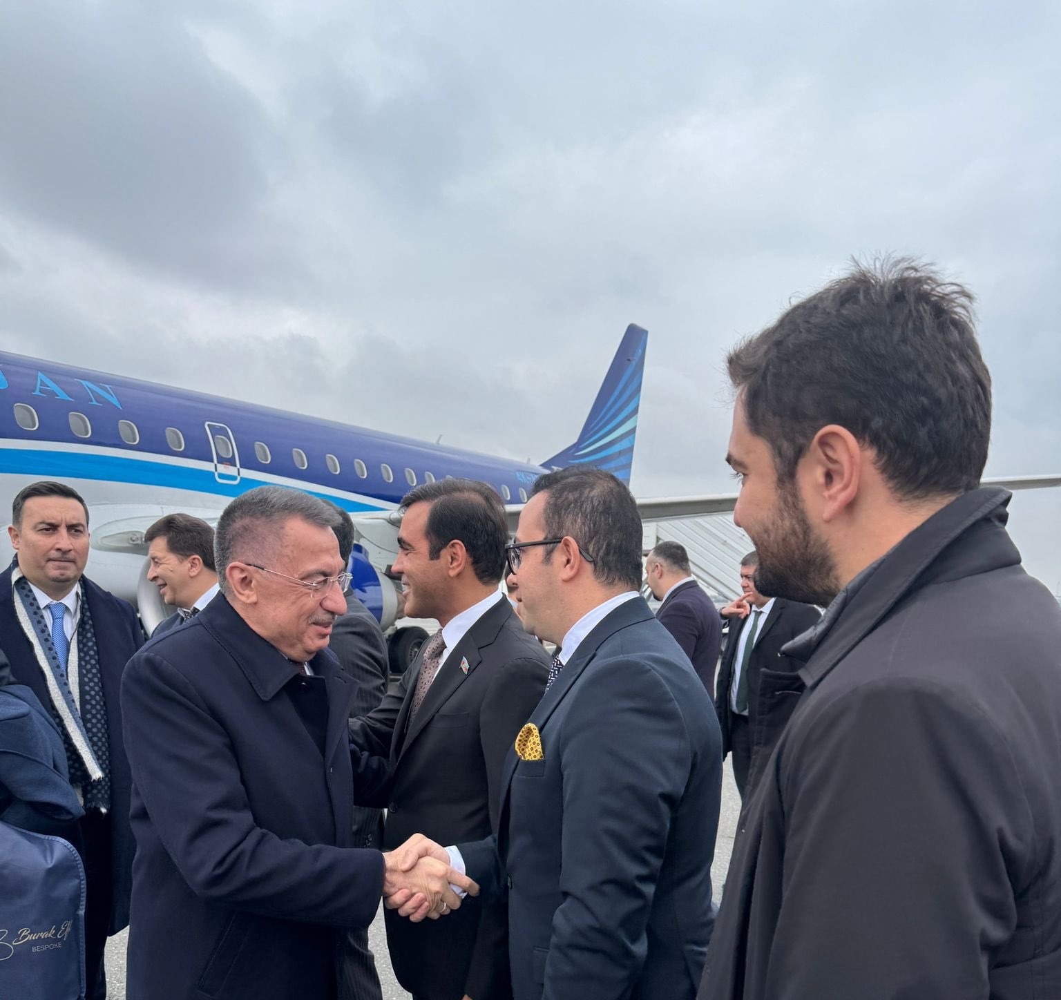 Türkiyə parlamentinin komitə sədri Bakıya gəldi - FOTOLAR