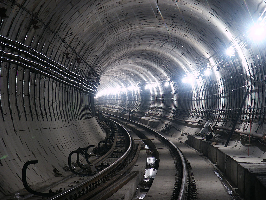 Qatar 15 dəqiqə tuneldə qalıb? - Metropolitendən CAVAB