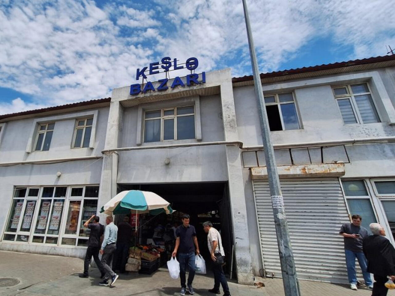 "Keşlə bazarı"nın satıcıları üçün xüsusi yer ayrıldı