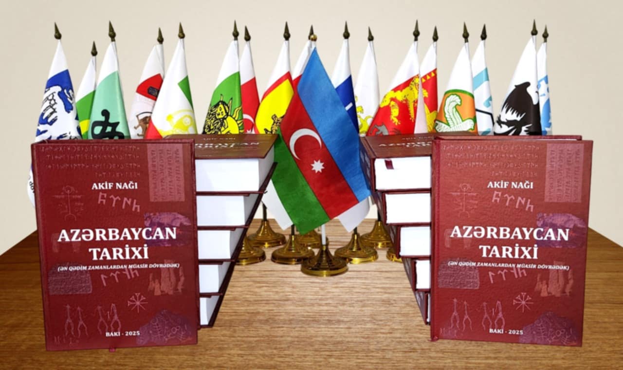 Akif Nağının “Azərbaycan tarixi” kitabı çapdan çıxdı