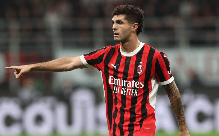 "Milan" yarımmüdafiəçisi ilə müqavilənin müddətini uzadıb