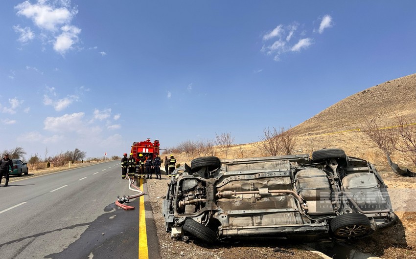 Dəhşətli yol qəzası: Bir ailənin 4 üzvü xəsarət alıb