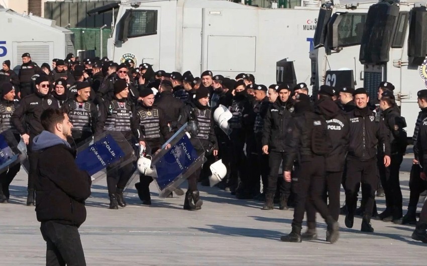 Əkrəm İmamoğlunun dindirildiyi Ədliyyə sarayı qarşısında təhlükəsizlik tədbirləri gücləndirilib