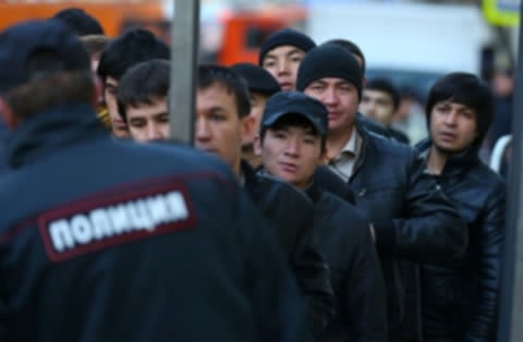 Rusiyada yaşayan qanunsuz miqrantların sayı açıqlanıb