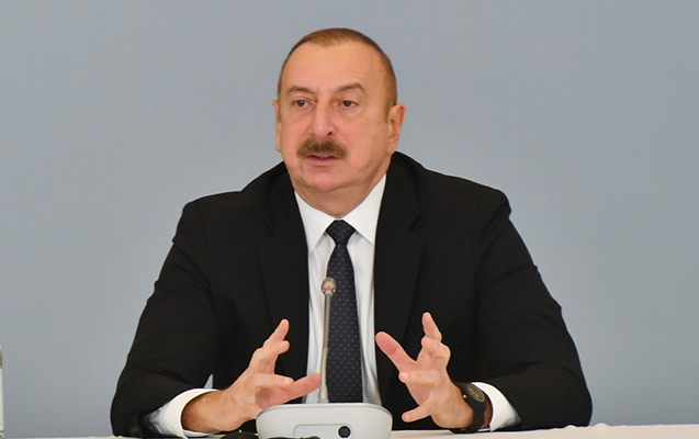 Prezident ADA-da çıxış edir - CANLI