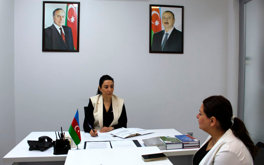 Ombudsman Bakıda vətəndaşları qəbul edib