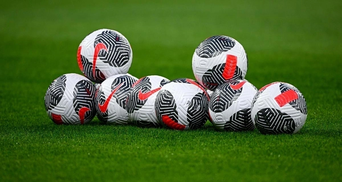 Bu gün keçiriləcək maraqlı futbol oyunlarının afişası