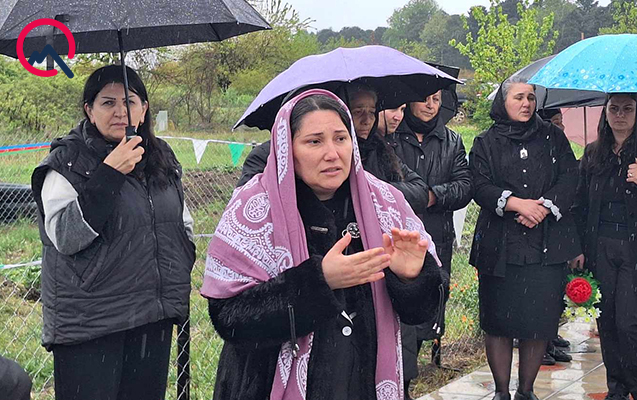 Şəhid abidəsinin ətrafındakı səngər niyə şumlanıb? - FOTOLAR