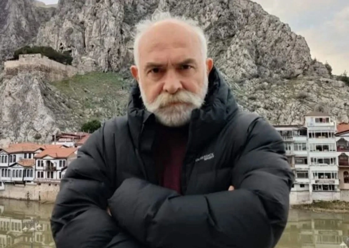 Məşhur türkiyəli aktyor vəfat etdi - FOTOLAR