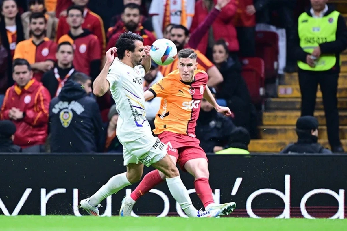 "Qalatasaray" səfərdə qələbə qazanıb