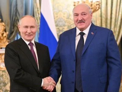 Putin Lukaşenkonun hədiyyəsini çox bəyənib: “Dadlıdır”