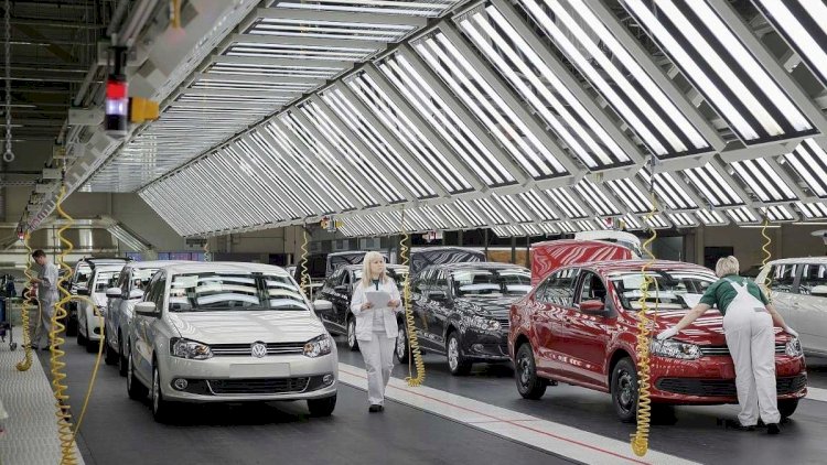 Avropanın avtomobil brendləri çökür: Zavodlar dayanır