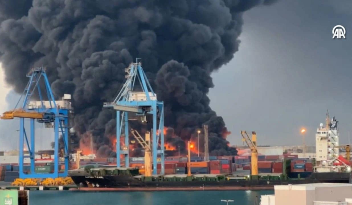 Sudanın Port Sudan limanında partlayış baş verib